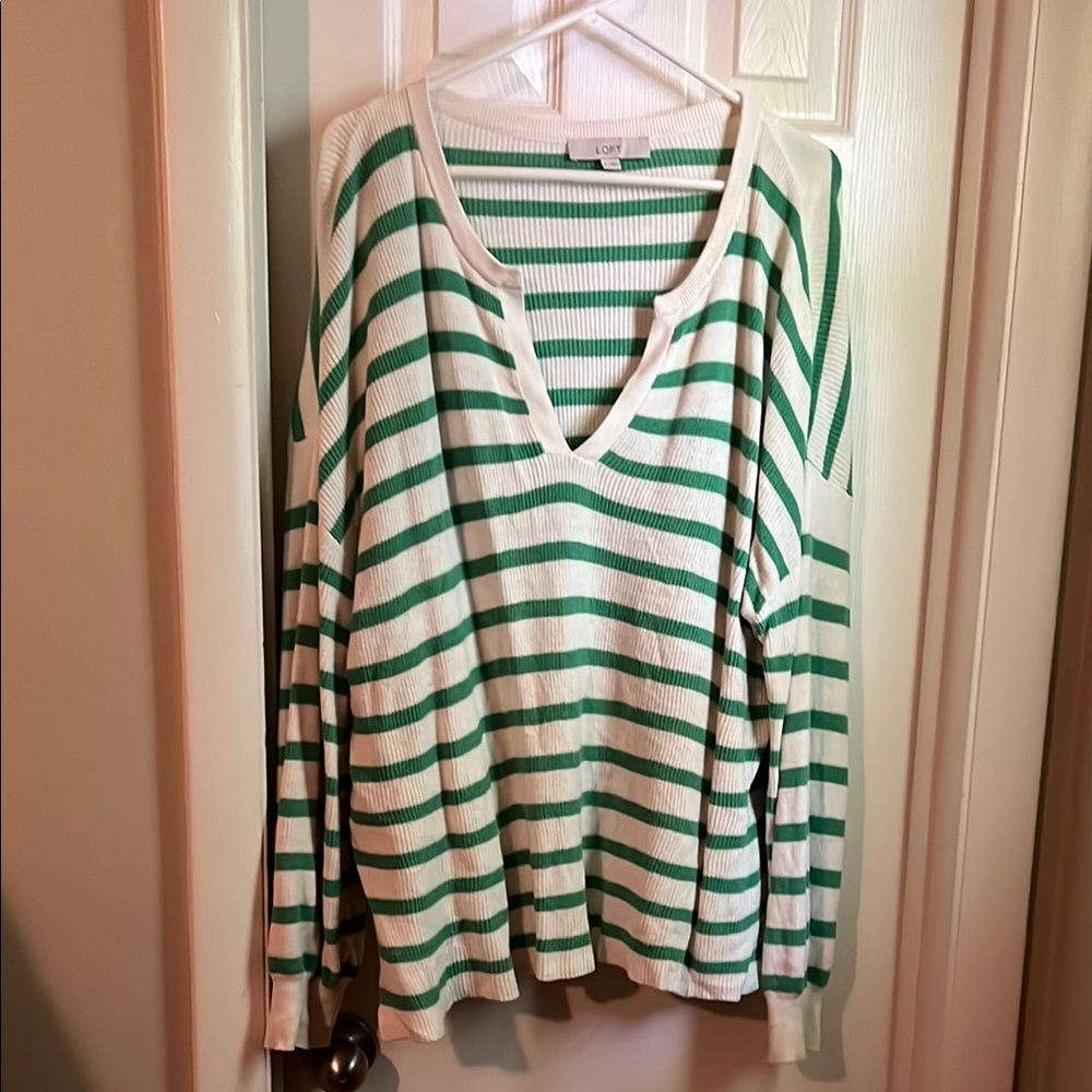 LOFT Green and White Oversized Long Sleeve Sweatshirt